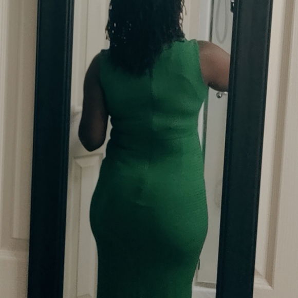 NWT Stella & Julie Green Ruched Front Sleeveless Midi Dress - Picture 5 of 5